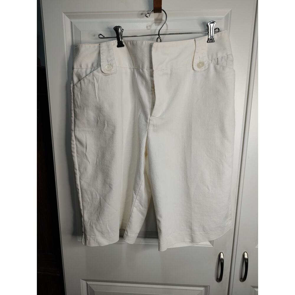 Cato Womens 16 Bermuda White Dressy Shorts Flat Front